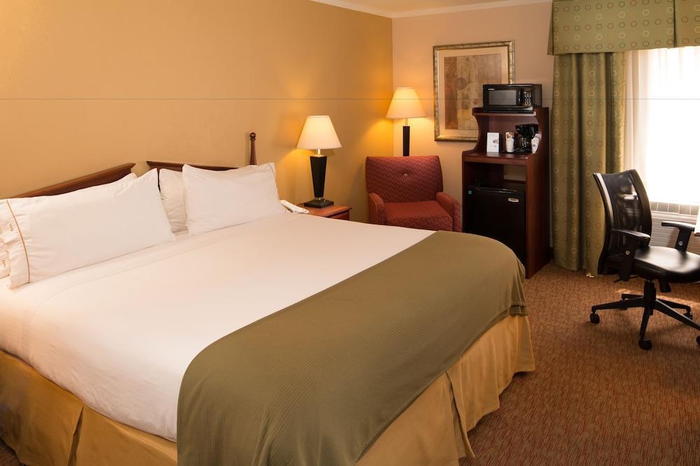 Holiday Inn Express & Suites Greensboro - I-40 Atwendover By Ihg Exterior foto