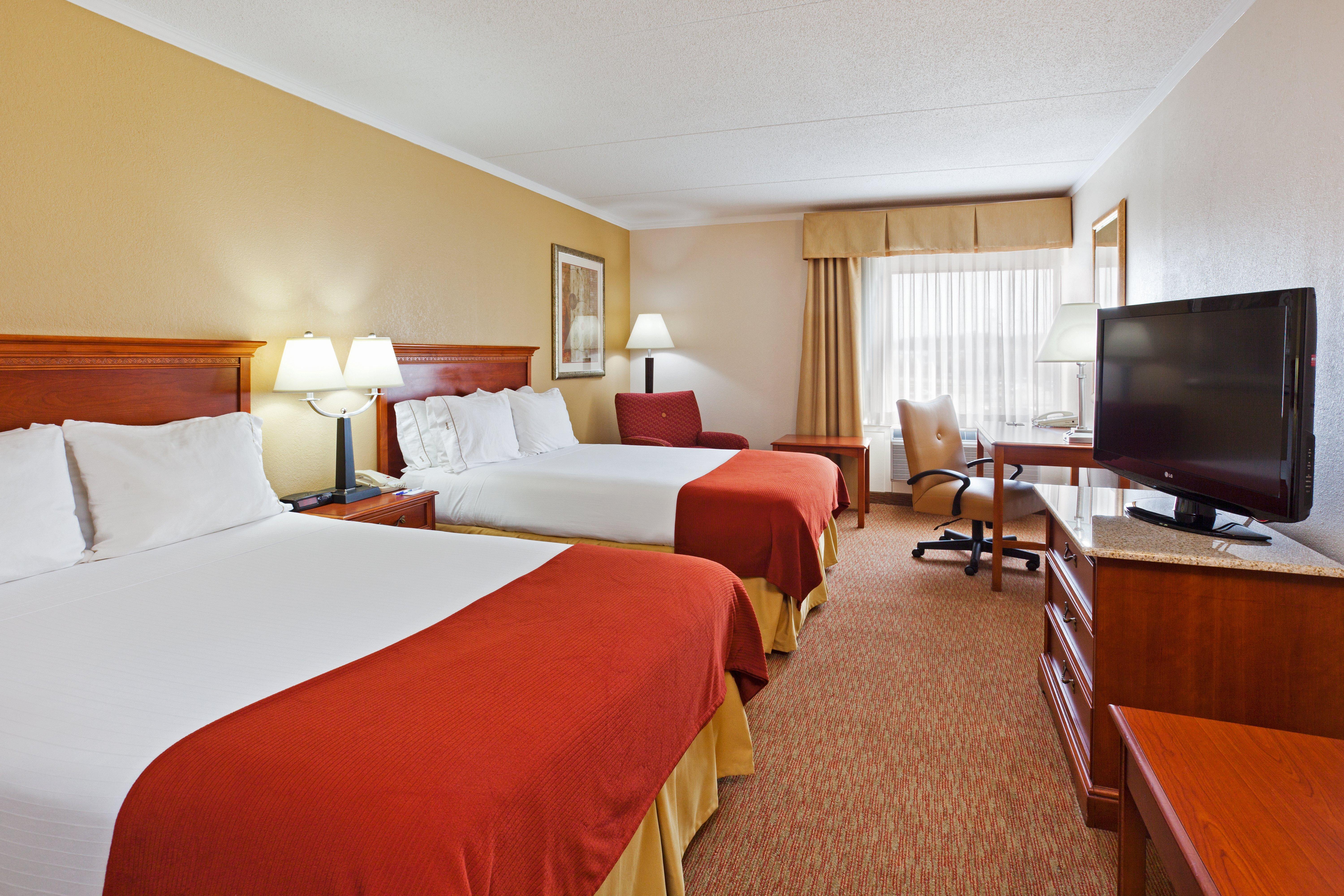Holiday Inn Express & Suites Greensboro - I-40 Atwendover By Ihg Exterior foto